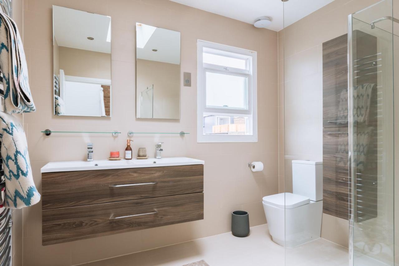 Luxury And Bright Bedrooms In Queens Park ลอนดอน ภายนอก รูปภาพ